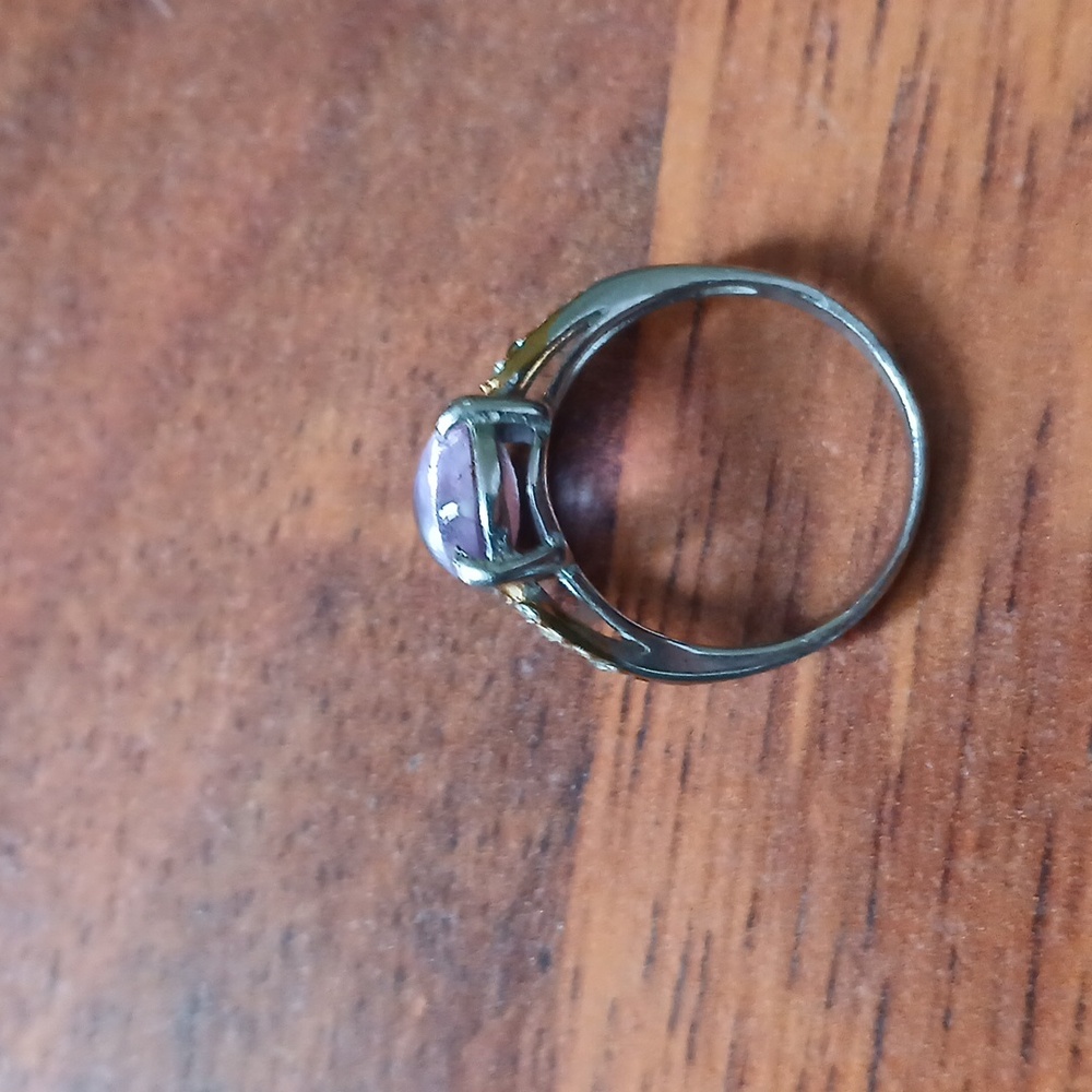 Ring - Picture 2 of 5